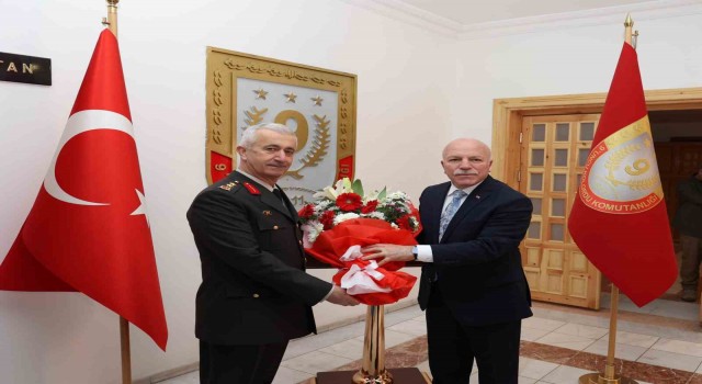 Sekmenden Algan Paşaya ziyaret