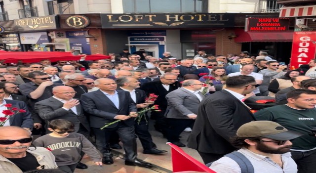 Sevgi yürüyüşünde Cumhur İttifakı adayı Alinur Aktaşa büyük ilgi