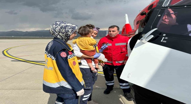 Şırnakta enfeksiyon şikayeti olan bebek ambulans helikopter ile Elazığa sevk edildi