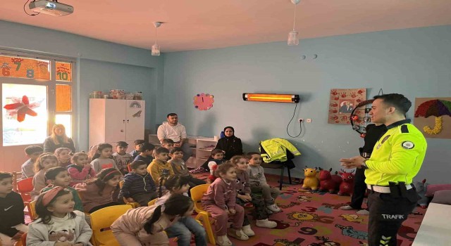 Tekmanda trafik dedektifleri işbaşında