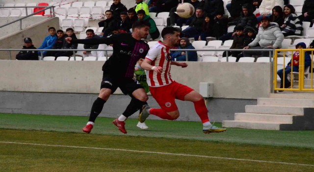 TFF 2. Lig: Karaman FK: 2 - Isparta 32 Spor: 3