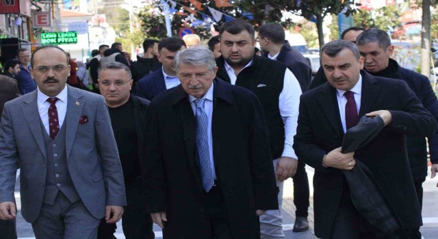 Toptan, “İnşallah bu seçimler Türkiyenin geleceği ve istikrarı için yeni bir ümit kapısı aralayacaktır”