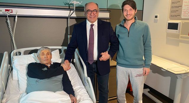 Türkiye'de İlk Robotik Karaciğer Nakli Vericisi Ameliyatı Gerçekleştirildi