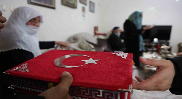 Türkiyenin en genç belediye başkanından şehit ailesine anlamlı ziyaret