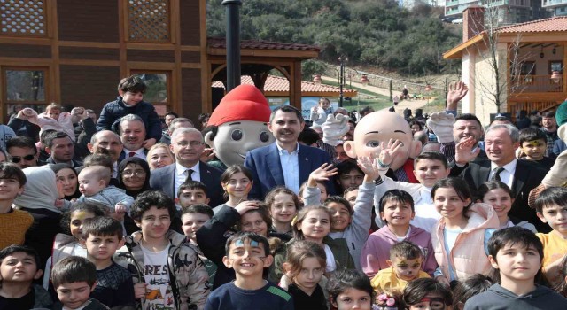 Üsküdarda konuşan AK Parti İBB Başkan Adayı Kurum: “Hayali olmayanın eseri olmazmış”