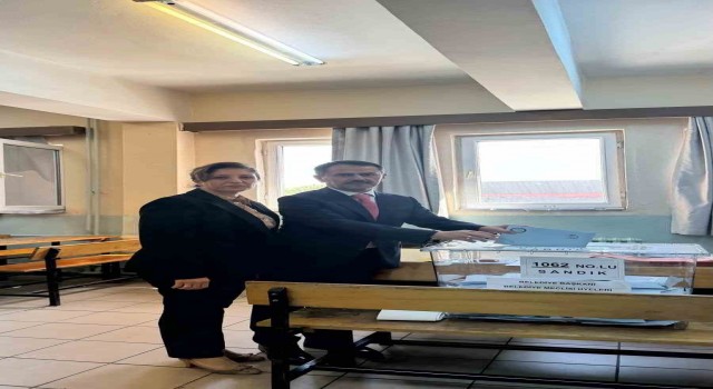 Vali İlhami Aktaş, oyunu kullandı