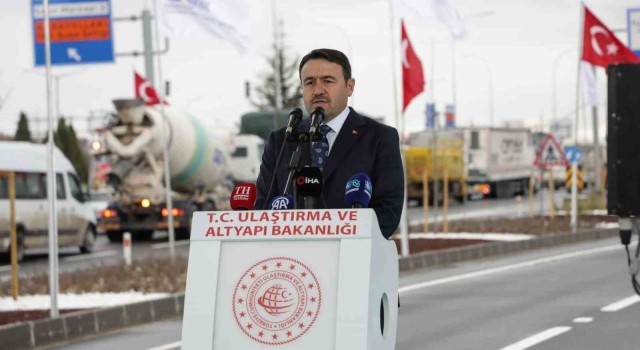 Vali Musa Işın: Kütahyaya 20 yılda 338 kilometre bölünmüş yol yapıldı