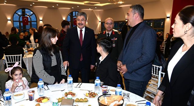 Vali Yılmaz: "Şehitlerimize Minnettarız"