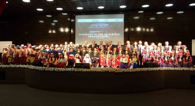 Vanda halk oyunları şenliği başladı