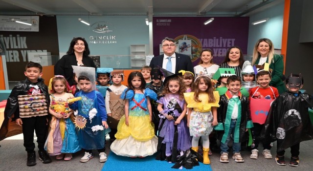 ZBEÜde Sıfır Atık Temalı Sergi ve Defile düzenlendi