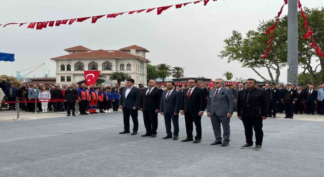23 Nisan Bandırmada coşkuyla kutladı