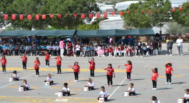23 Nisan Bozyazıda coşkuyla kutlandı