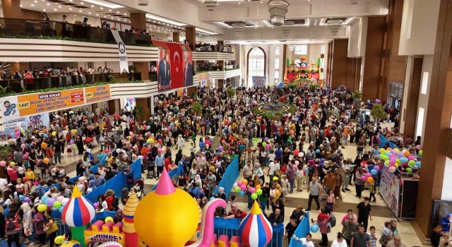 23 Nisan Çocuk Şenliği 200 bin kişiyi ağırladı