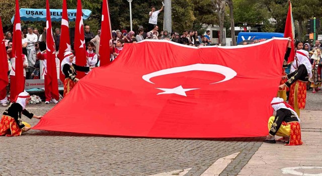 23 Nisan Ulusal Egemenlik ve Çocuk Bayramı Uşakta coşku ile kutlandı
