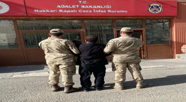 4 ayrı suçtan aranan şahıs Hakkaride yakalandı