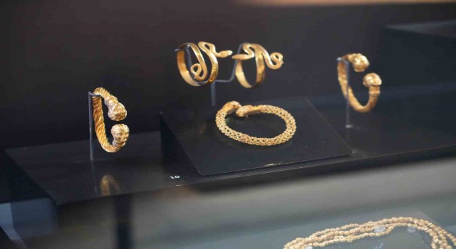 64 parçadan oluşuyor: Türkiyede bulunan en değerli 2. hazine