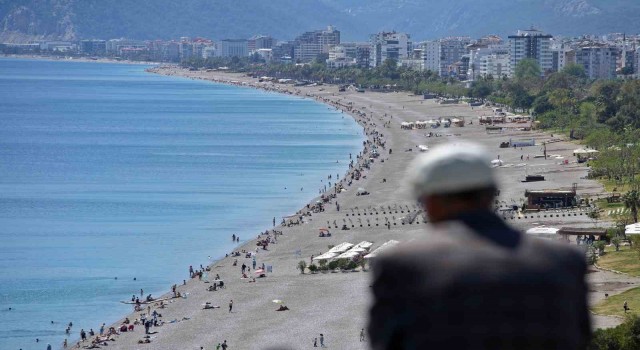 9 günlük bayram tatili Antalyada Nisanı Hazirana çevirdi