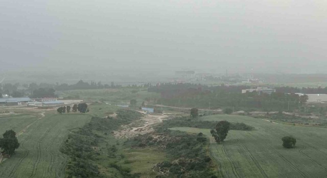 Afrikadan gelen toz taşınımı Adanada etkili oldu