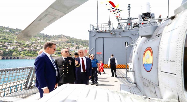 Alanya protokolü TGC GÖKSU Fırkateynini ziyaret etti