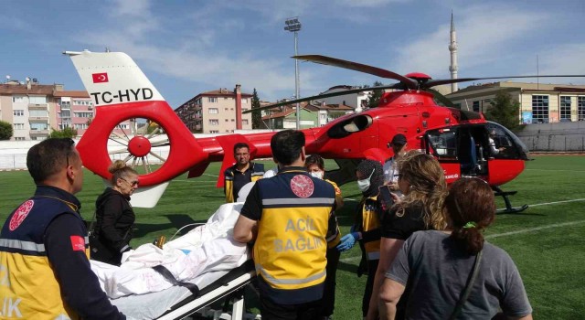 Ambulans helikopter nakil bekleyen koah hastası için havalandı