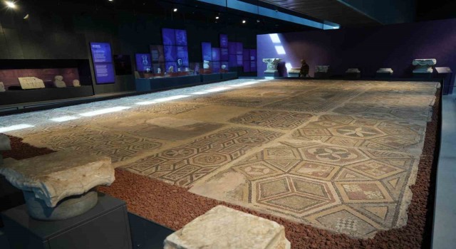 Amisos Mozaiği yoğun ilgi çekiyor