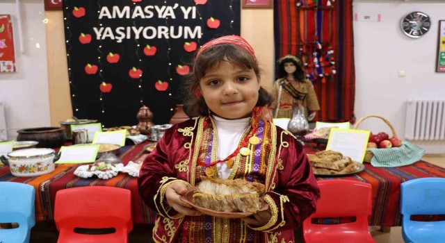 Anaokulunda Amasyanın lezzetleri sergilendi