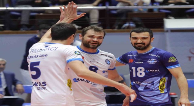 Arkas Spor, Bursada tur hedefiyle sahaya çıkıyor