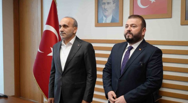 Arnavutköy Belediyesinde devir teslim töreni: Mustafa Candaroğlu göreve başladı