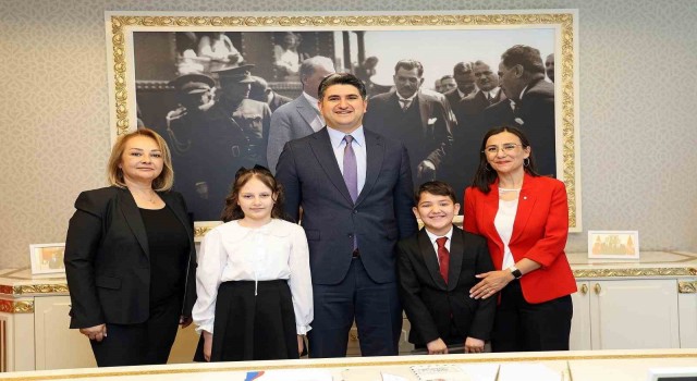 Ataşehirde Belediye Başkanlığı, bir günlüğüne Çınar Başkana emanet