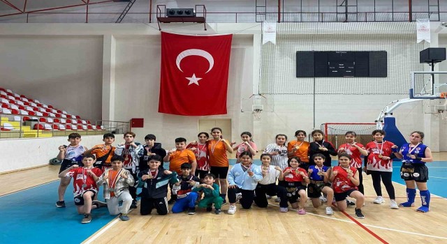 Avcılar Belediyesi Spor Kulübü madalyaya doymuyor