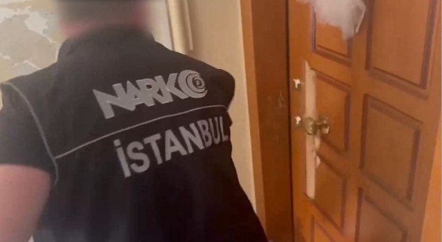 Avcılarda polisin geldiğini görünce evdeki uyuşturucuları ateşe veren zehir tacirleri böyle yakalandı