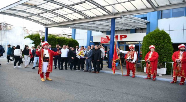 Avrupa şampiyonu Havvanura Trabzonda görkemli karşılama