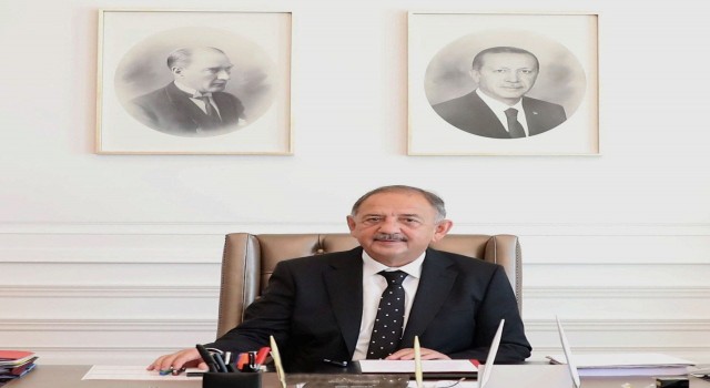 Bakan Özhaseki: Elimiz, gözümüz, gönlümüz deprem bölgesinde