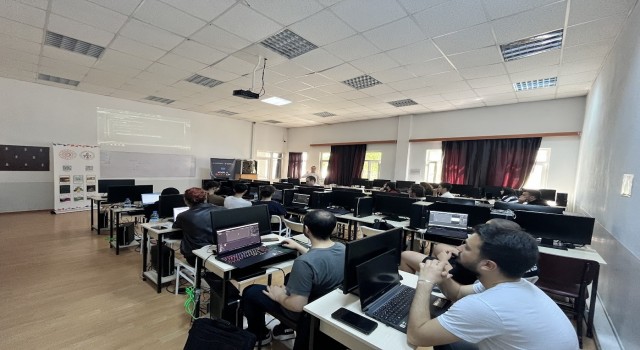 BAKAnın Kodla Bakalım programı tamamlandı