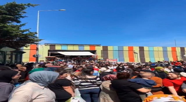 Bakırköyde sosyete pazarında yakalanan hırsız, bomba var diye bağırınca vatandaşlar panik oldu