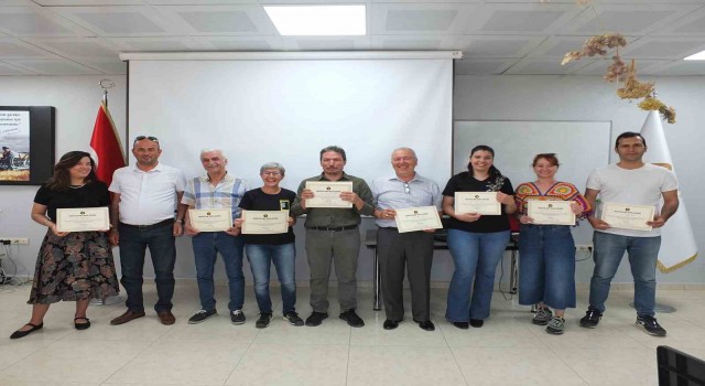 Balıkesirde 70 kişiye törenle bahçıvanlık belgesi verildi