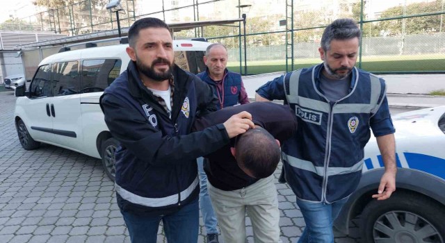 Balkondan evine girdiği komşusuna tecavüze kalkıştı: Beni 5 peri çağırdı