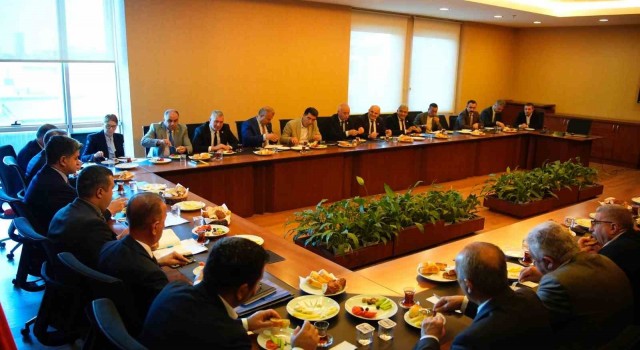 Başkan Adıgüzel: “Muhtarlarımızın katkılarıyla Ataşehirimizi daha da güzelleştireceğiz”