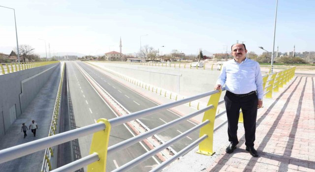 Başkan Altay: “Konyada trafiği rahatlatmak için çalışıyoruz”