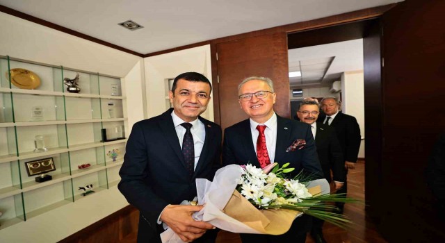 Başkan Çavuşoğlu; “Hedefimiz ilk 5 yılda Pamukkaleye gelen turistlerden 1 milyonunu Denizlide ağırlamak”