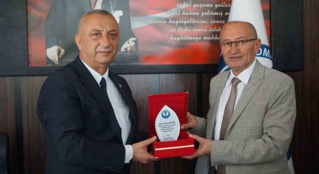 Başkan Engin Uysal: Borçsuz bir belediye bırakan Sahvet Ertürke teşekkür ederim