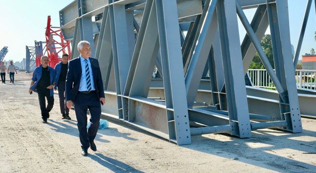 Başkan Karalar Yavuzlar Köprüsü'nde Çalışmaları Denetledi