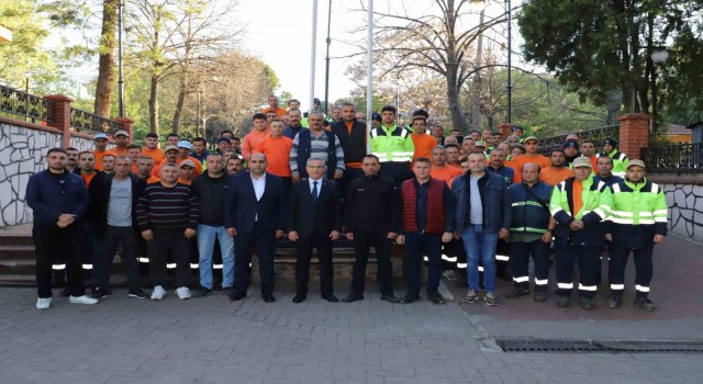 Başkan Tetikten ilk talimat: Nazillimizi bayrama pırıl pırıl hazırlayın