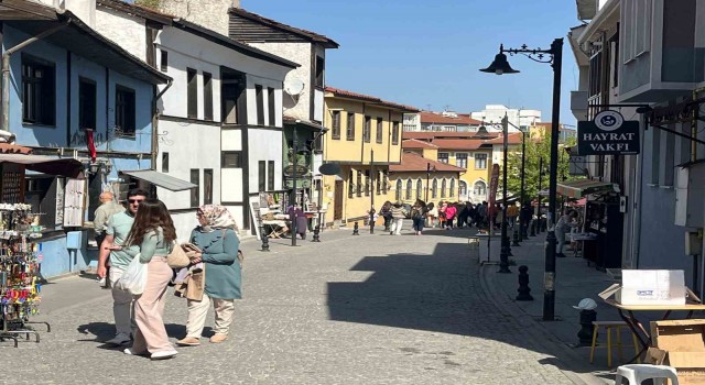 Bayram sonrasında da Odunpazarında yoğunluğu erkenden başladı