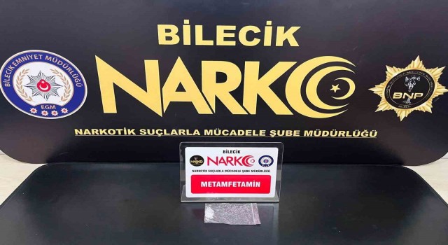 Bilecikte uyuşturucu operasyonu; 2 şüpheli şahıs yakalandı