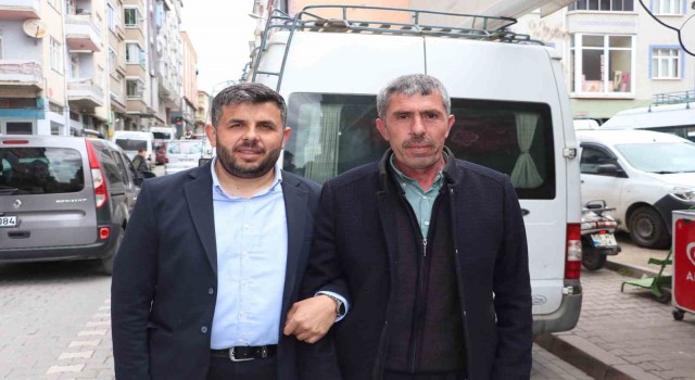 Bir kardeş doğduğu mahallede, diğer kardeş doyduğu mahallede muhtar seçildi