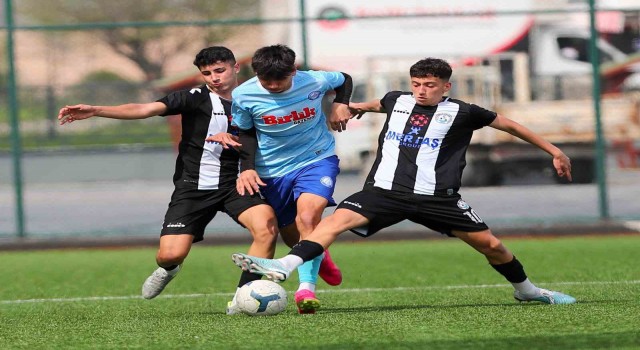 Burhaniye Belediyespor U-18 Takımı Türkiye Şampiyonasına hazır