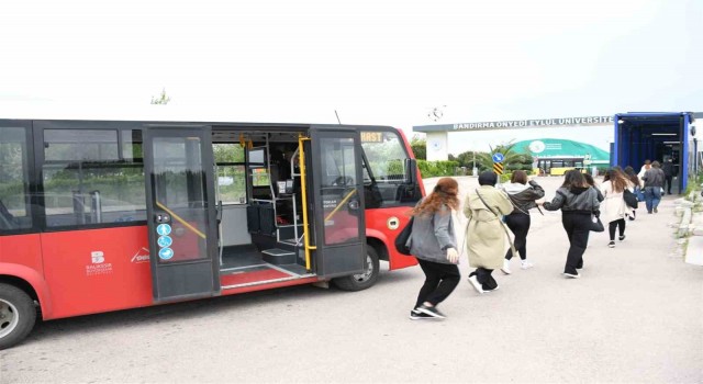 Büyükşehir, öğrencilere Bandırmada 106 bin 204 kez ücretsiz ulaşım sağladı