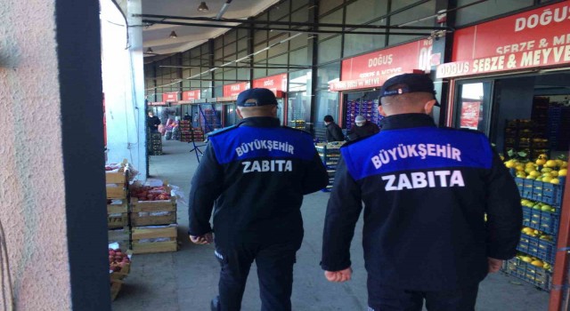 Büyükşehir Zabıtası 9 günlük bayram tatilinde tam kadro sahada