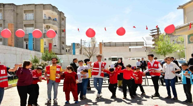 Cizrede Otizm Farkındalık Günü kutlandı